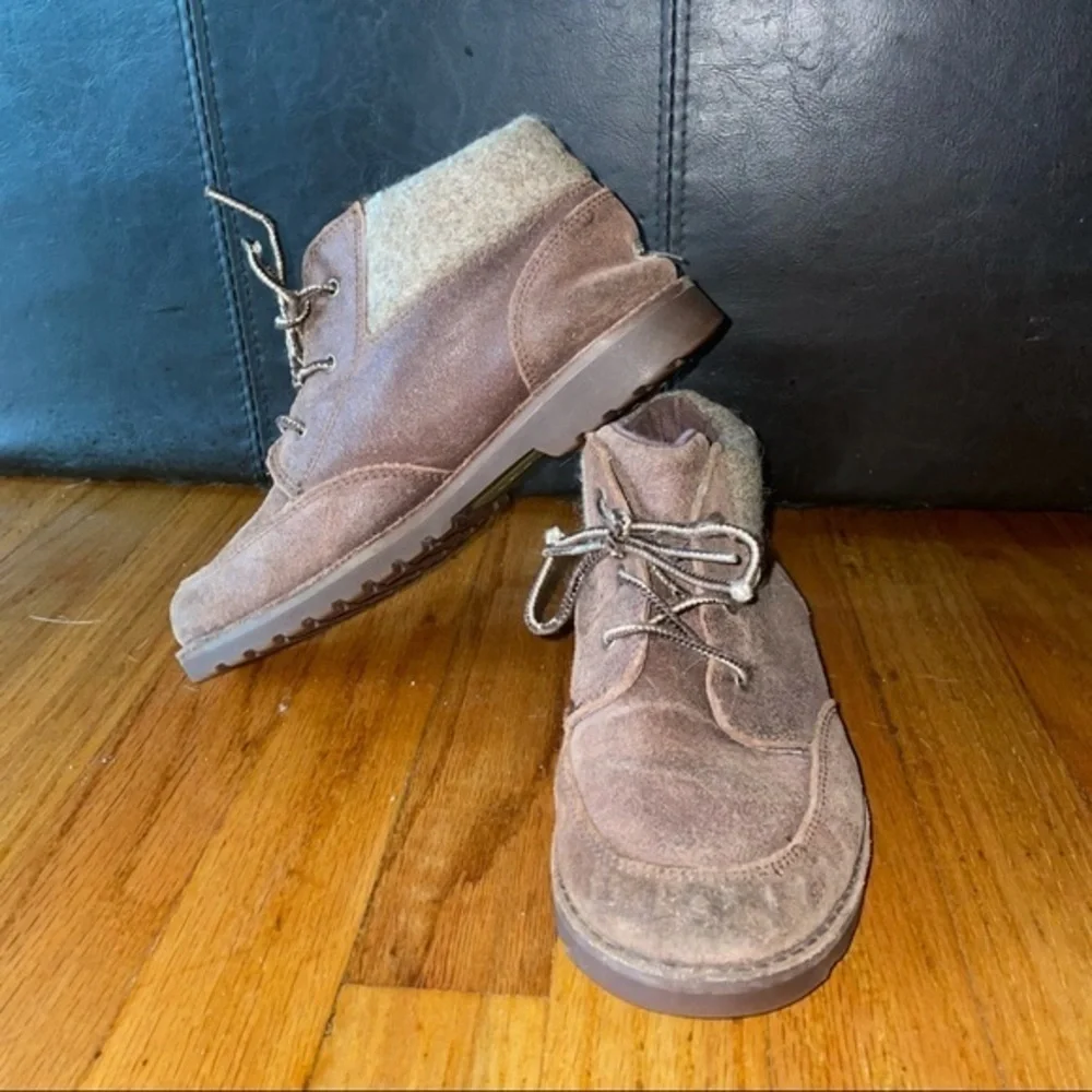 Ugg chukka boots